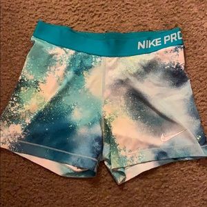 Nike pro